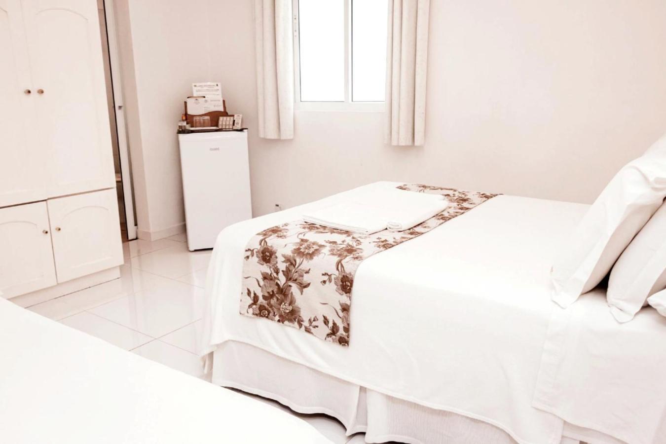 Hotel Cabana Suiça Guaratuba Oda fotoğraf